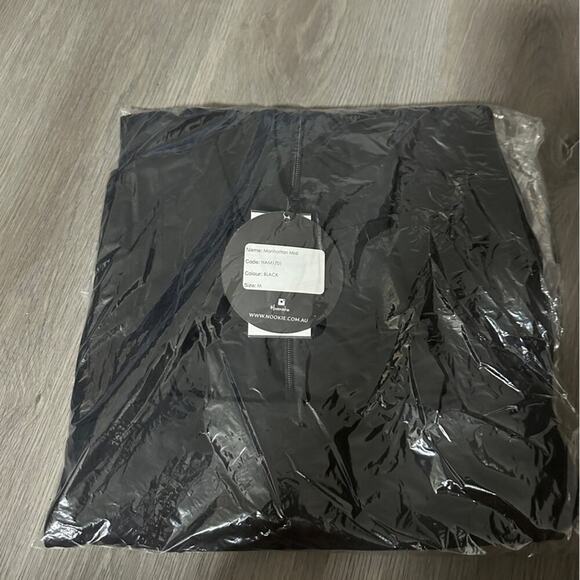 Nookie Manhattan Cutout Chest High Neck Bodycon Midi Dress in Black Sz M NEW - Picture 5 of 7